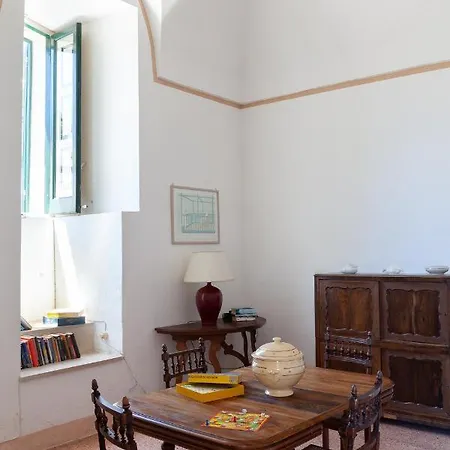 Aimone Villa